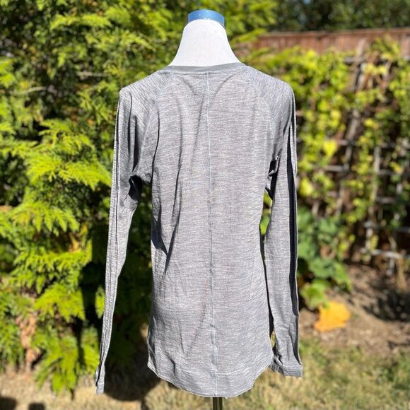 Lululemon Layered Long Sleeve Tee Size 8 Heathered Slate Almost Pear Blouse - Picture 5 of 13